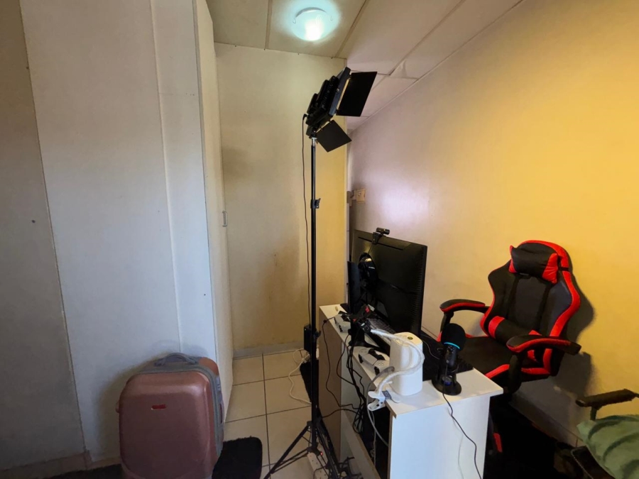 1 Bedroom Property for Sale in Willows Free State